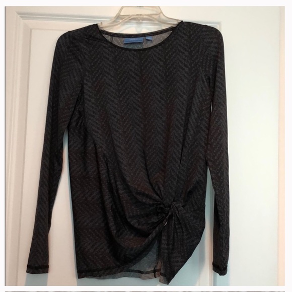 Simply Vera Vera Wang Tops - Simply Vera wang xs long sleeve shirt